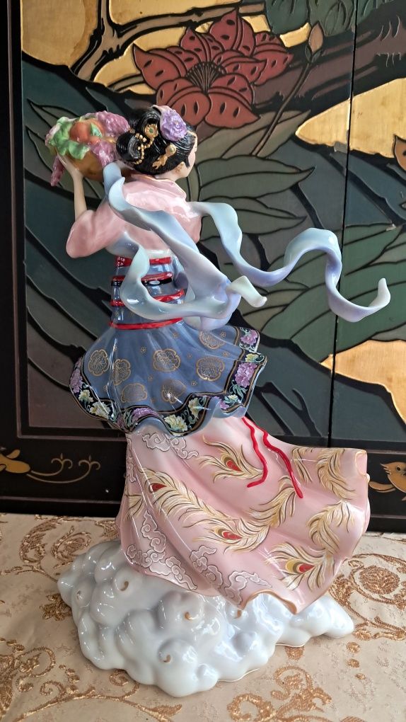 Порцеланова фигура Franklin mint "MAKU "
