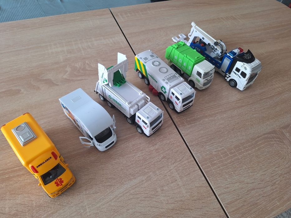 Детски колички и камиончета