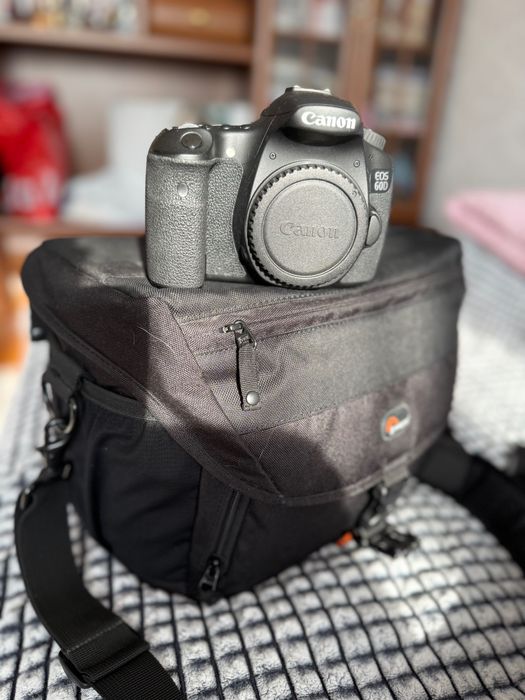 Тушка Canon 60D в идеальном состоянии