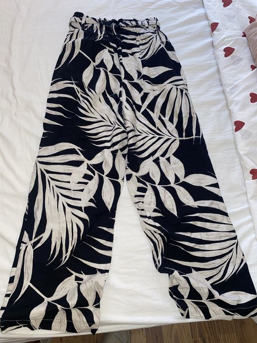 Широк панталон с висока талия Mango