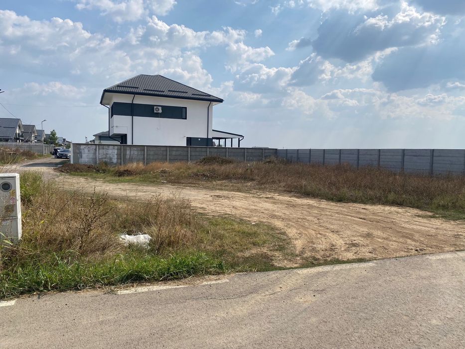 Teren dragomiresti deal str ulmului-macului