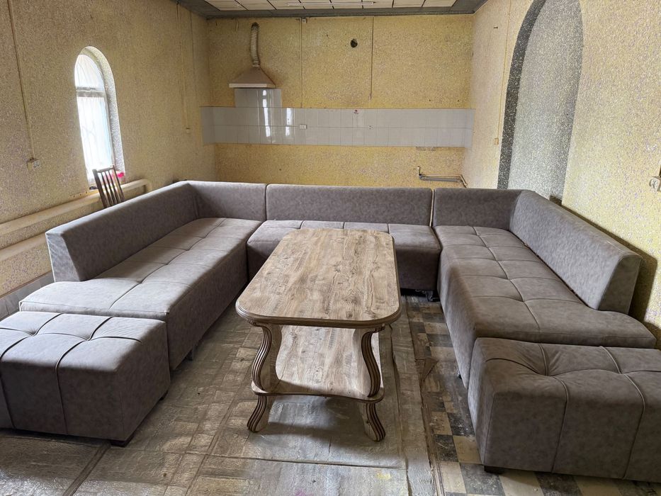 Mebel sotiladi srochna