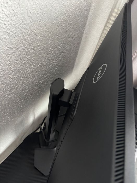 Геймърски монитор Dell G2724D