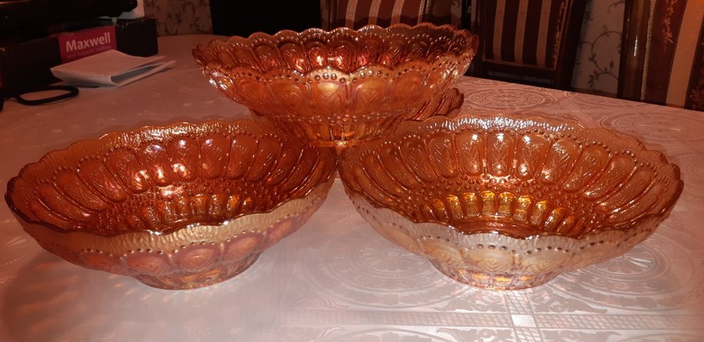 Продам золотую Вазу для фруктов.