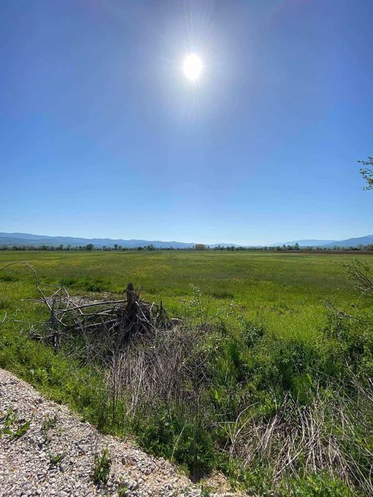 Продава се Парцел в Долна баня - 150000 кв.м за 2 €/кв.м - Снимка #3