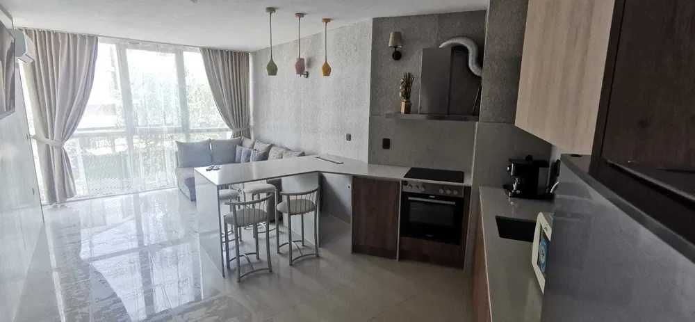 Дава се под наем Тристаен апартамент в Бургас, Сарафово - 85 кв.м за 255 € - Снимка #1