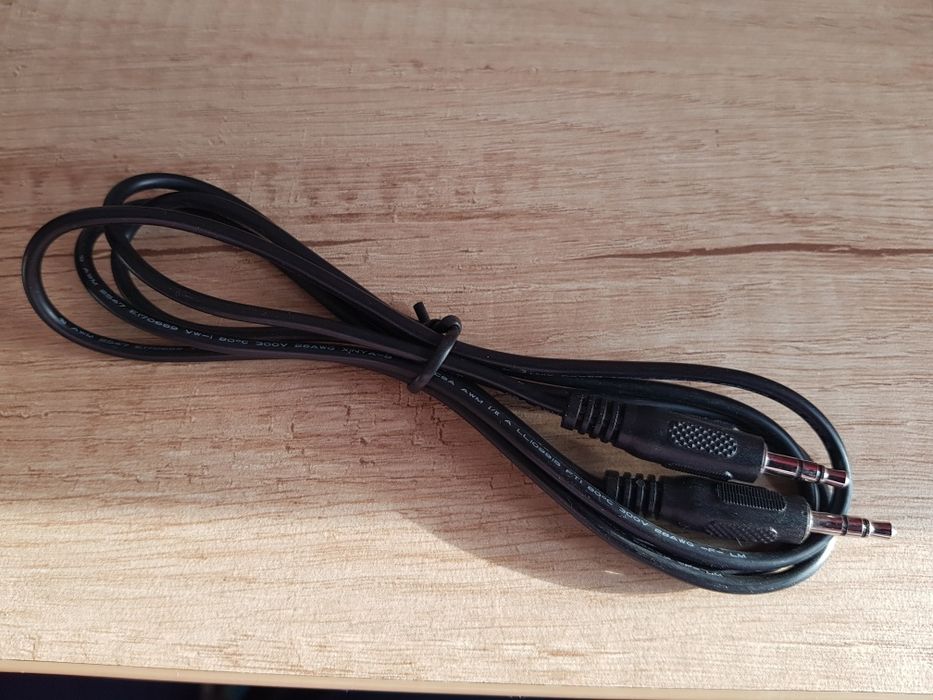 Cablu auxiliar audio, pentru monitoare, radiouri...