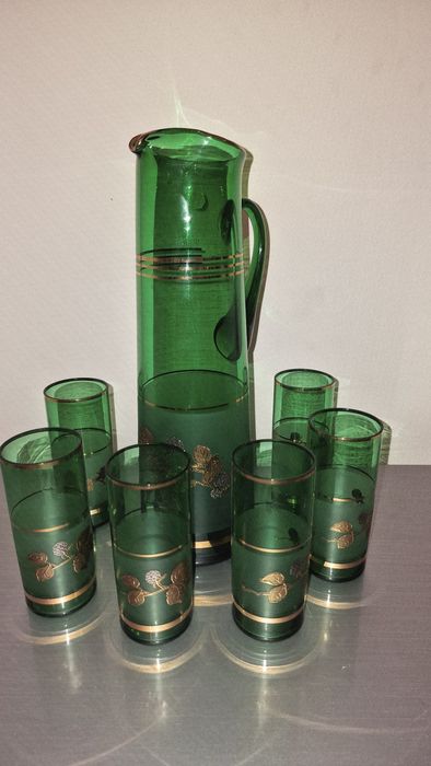 Bohemia!  Продам винтажный чешский кувшин и 6 стаканов.