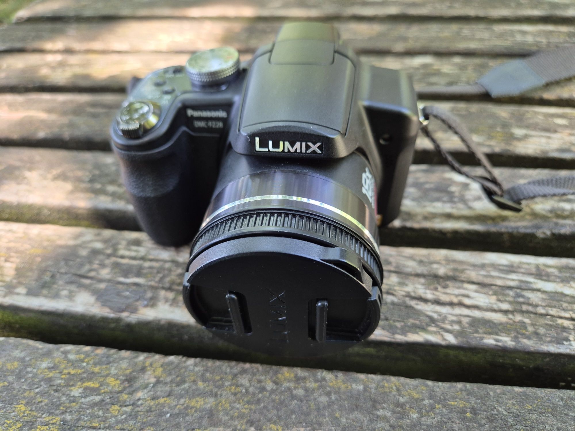 Фотоапарат Super zoom Panasonic Lumix FZ28 (Leica обектив)
