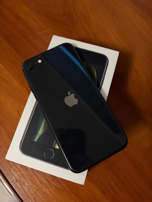 Айфон SE продам в отличном состояние