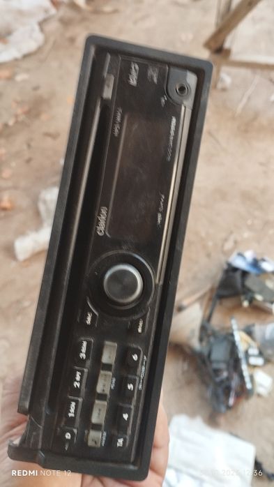 Авто магнитофон сатылады