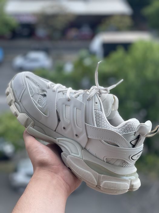 Balenciaga track alb full