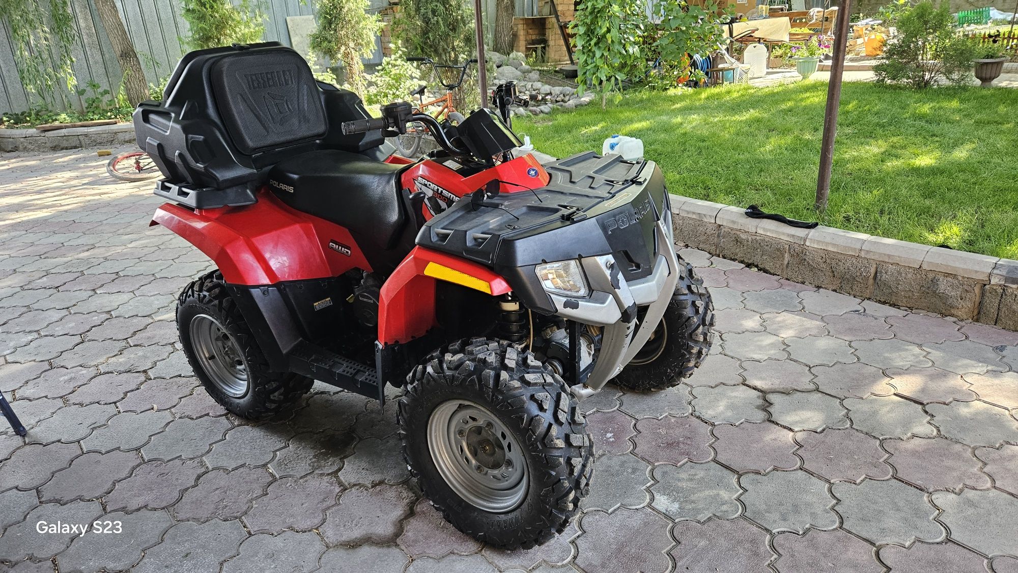 Квадроцикл polaris