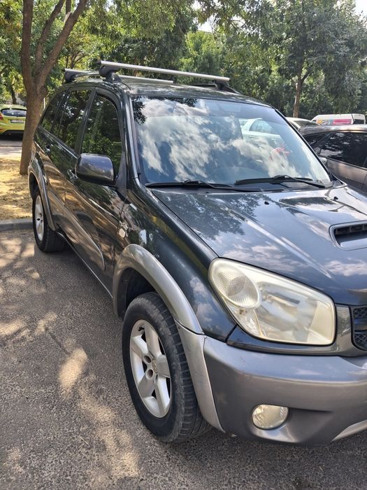 Toyota rav 4 an 2003