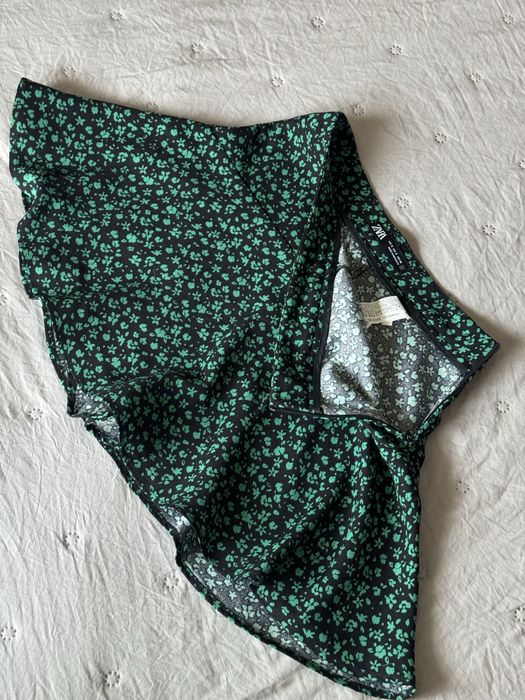 Пола панталон Zara