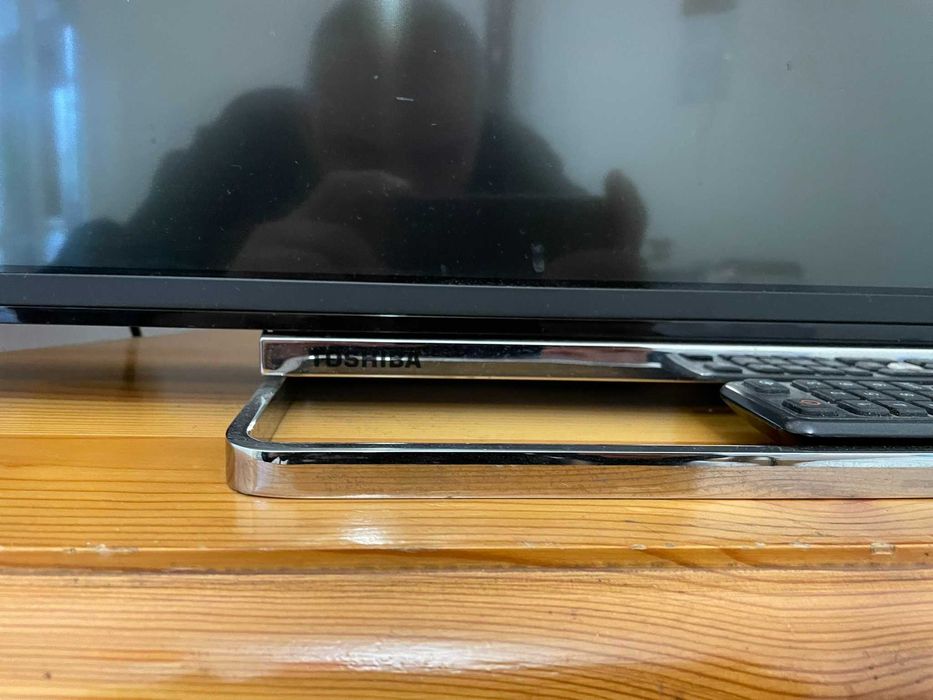 LCD телевизор Toshiba 43""