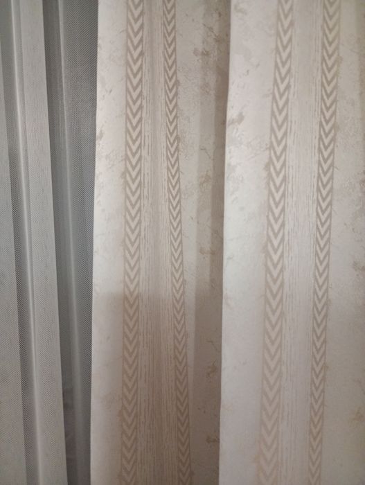 2 draperii bej foarte late