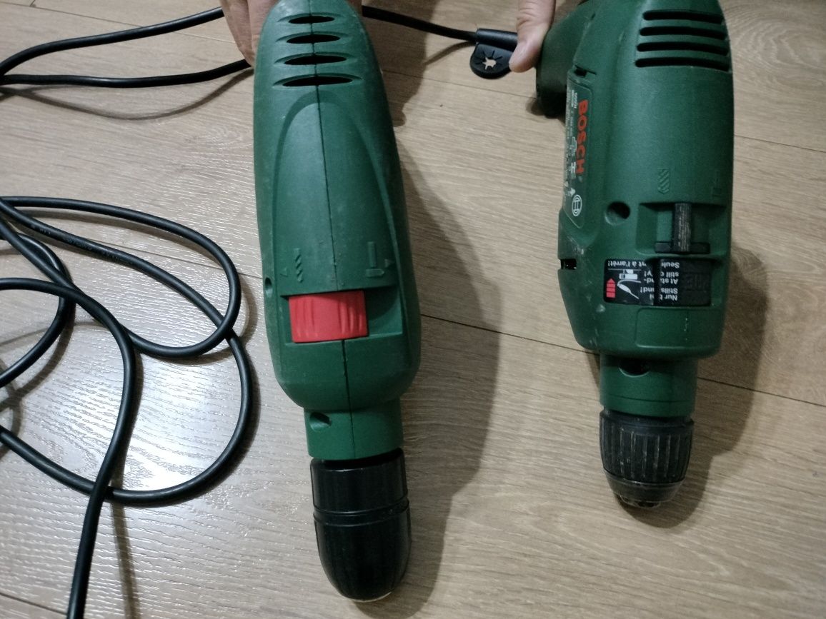 Vând bormașină Bosch cu percuție (2 bucăți)