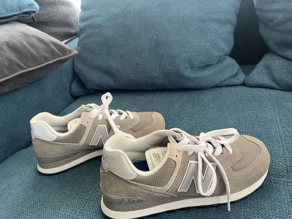 Дамски маратонки  NEW BALANCE.100%оригинал.Кутия,всичко от до.Жестоки