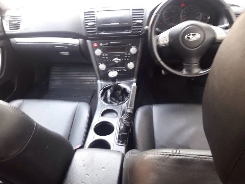 Субару аутбек на части