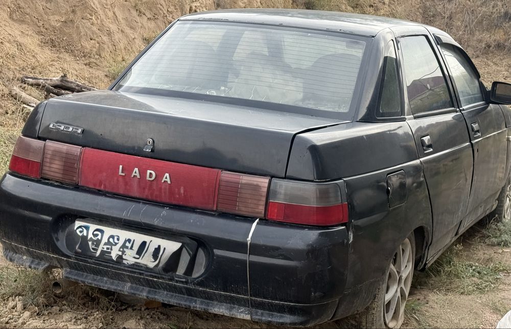 Машина Ваз 2110 черный