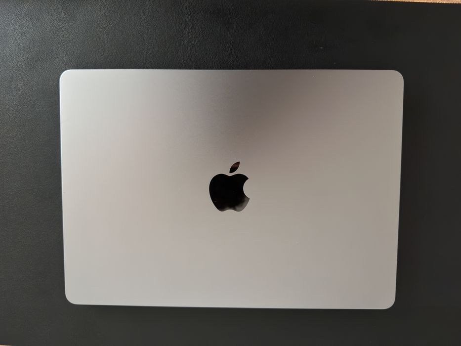 Vand macboock air m3 16gb