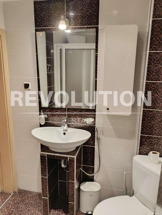 Дава се под наем Двустаен апартамент в Варна, Цветен квартал - 65 кв.м за 500 € - Снимка #10