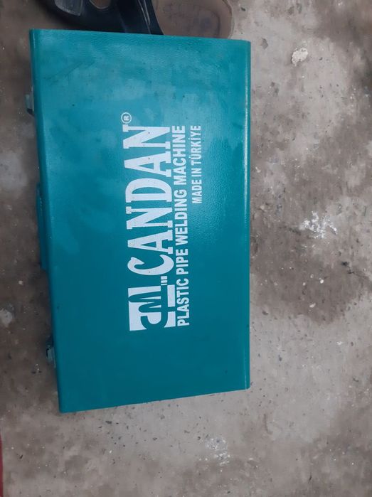 Сантехник утюг сотилади