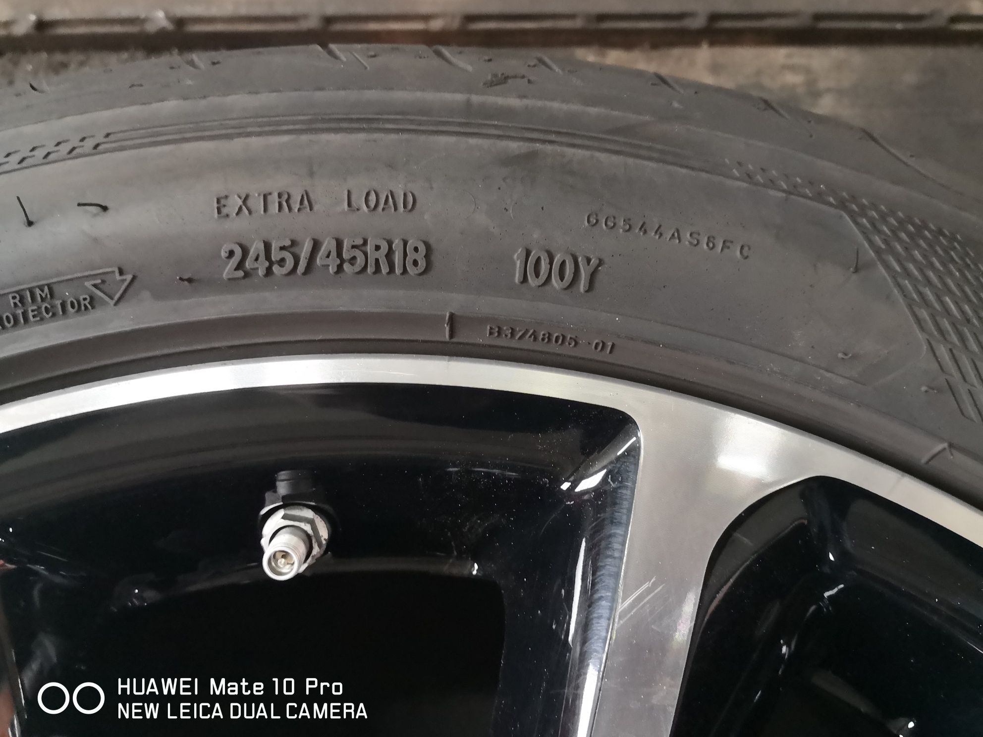 245 45 18 цола гуми като нови Goodyear dot 20