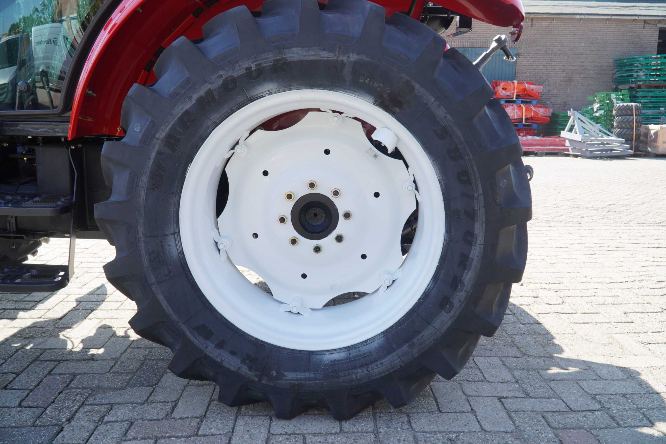 Tractor inmatriculabil YTO NMF554C (55 CP / EURO 5)