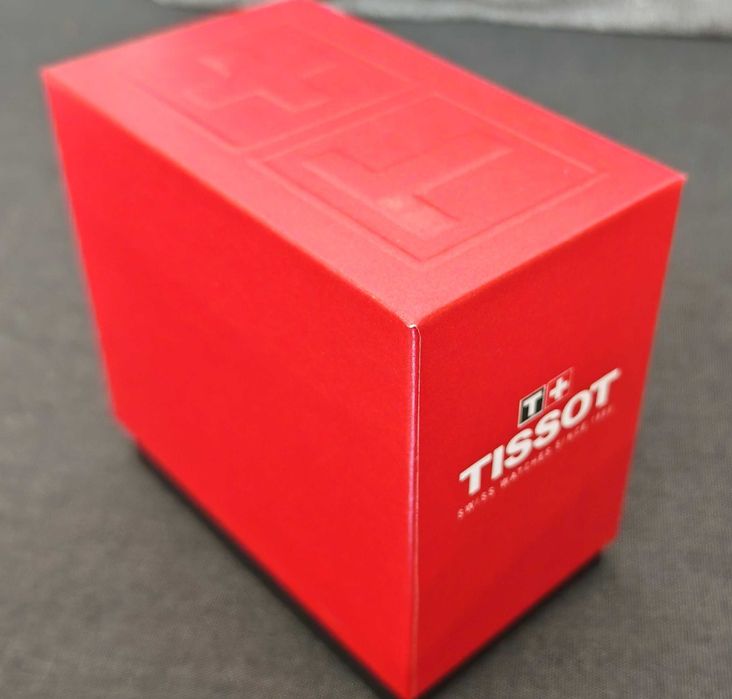 TISSOT SEASTAR 1000 QUARTZ 40mm чисто нов часовник кутия 100% оригинал