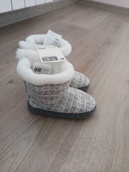 Нови топли пантофи h&m 22/23 номер