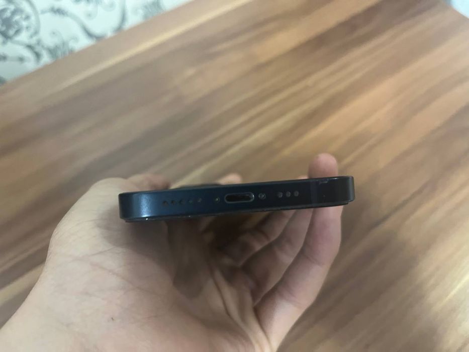 iPhone 13 midnight