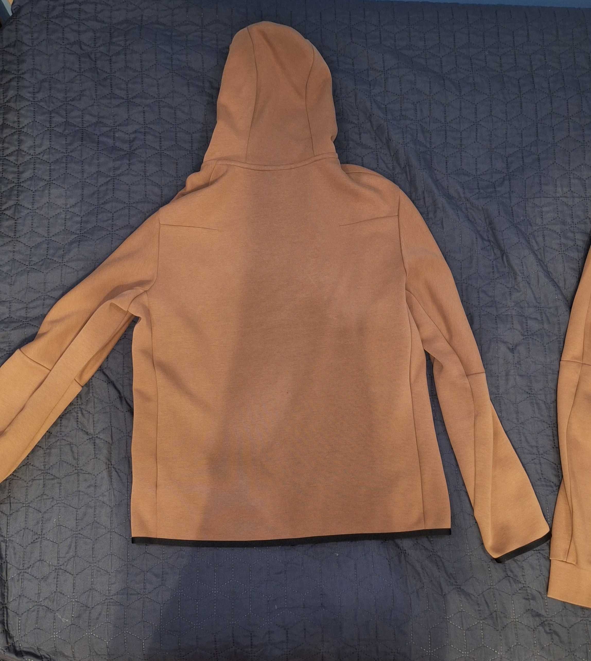 Nike tech fleece/ Brown