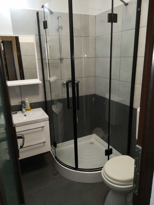 vand apartament 4 camere Bartolomeu