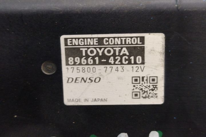 Calculator Motor Denso ECU  89661-42C10 / 1758007743 Toyota RAV4 a 3-