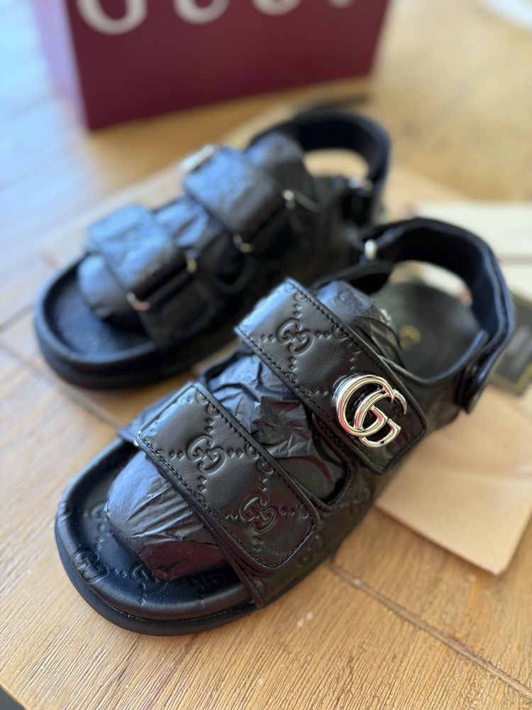 Gucci ест.кожа сандали 199лв пълен комплект