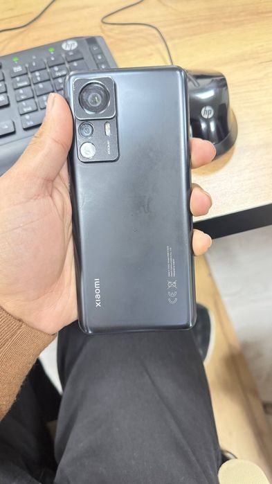 Xiaomi 12t pro yaxshi xolatda