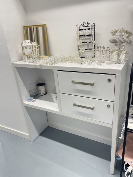 Консоль, комод в прихожую