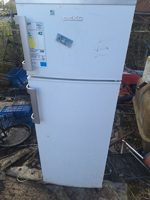 Vând frigider Beko