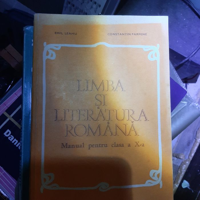 Lot manuale scolare