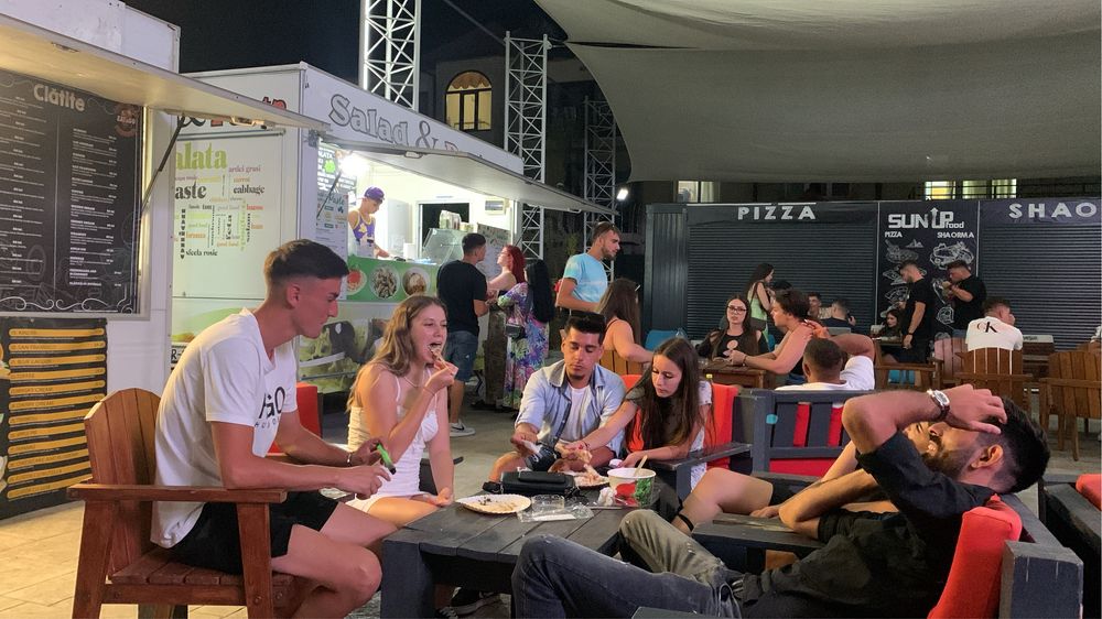 Costinesti Loc pentru rulota fast-food