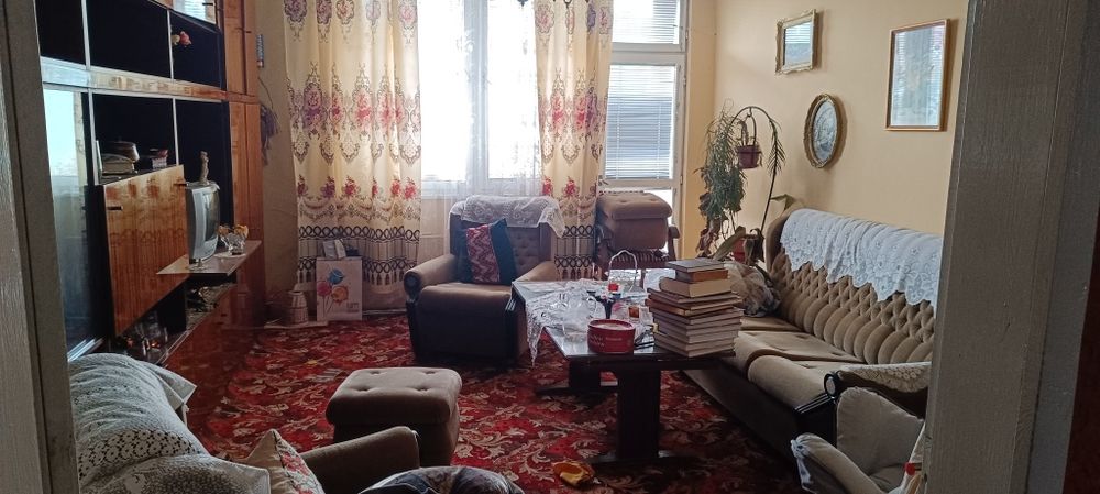 Тристаен апартамент
