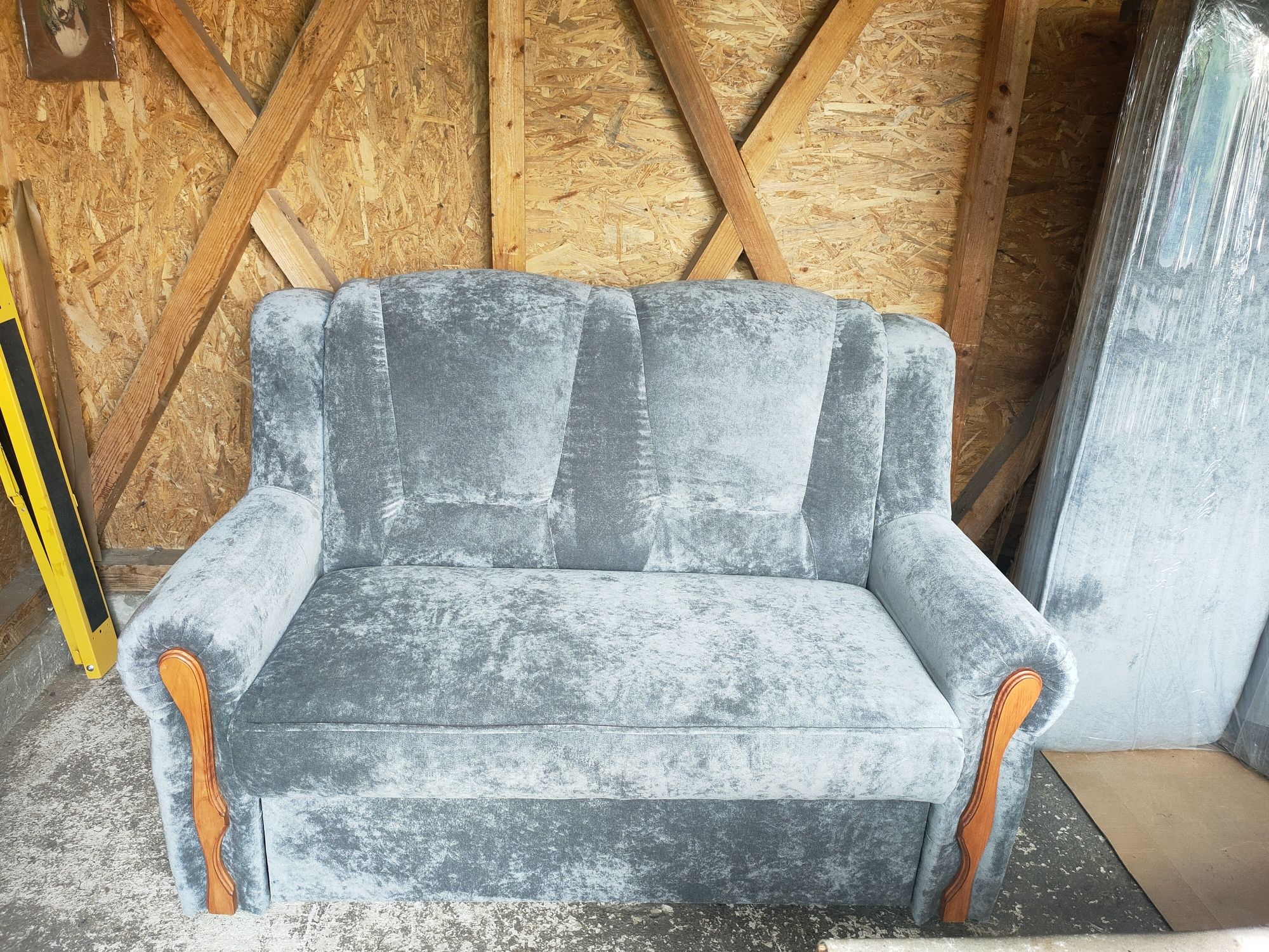 Reparatii tapițerie auto & mobilier
