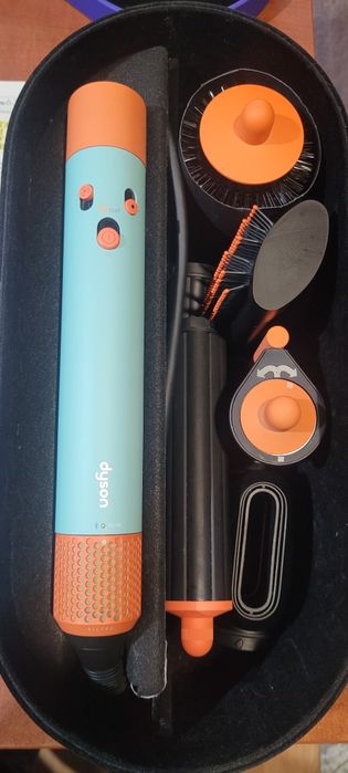 Маша сешоар Dison