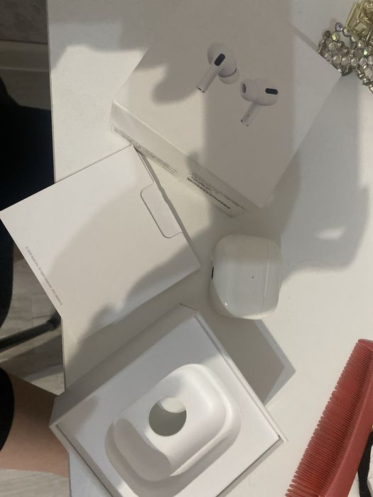 Продаю город караганда хорошие наушники