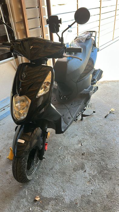 Inchiriez Scuter Glovo/Bolt/Wolt