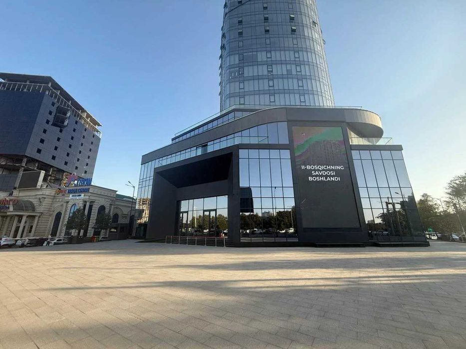 Сдам помещение в бизнес центре А класса под Шоурум, Ресторан или офис