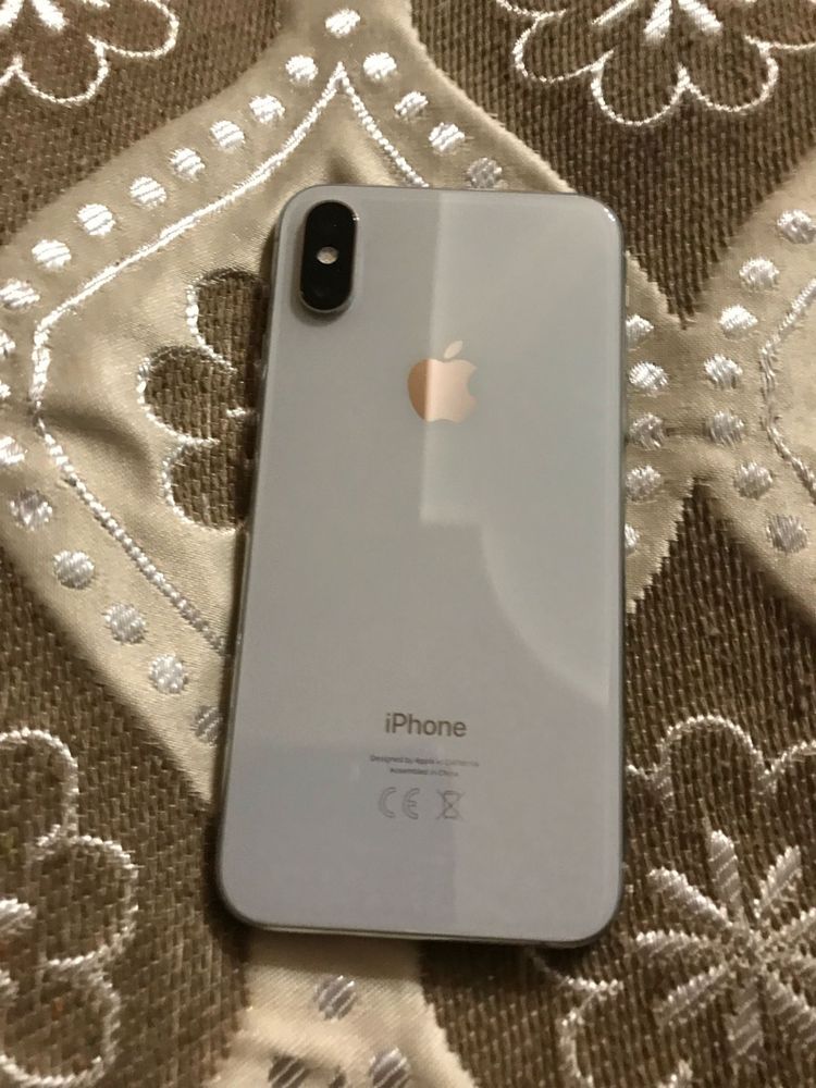 Iphone X в идеальном состоянии