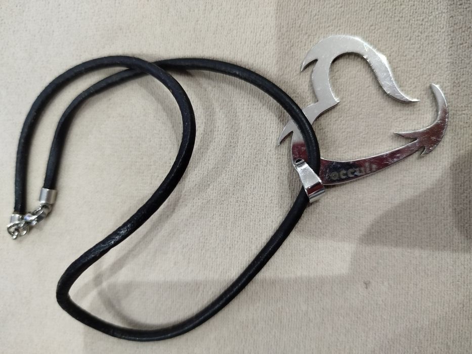 Колиета Occult стомана